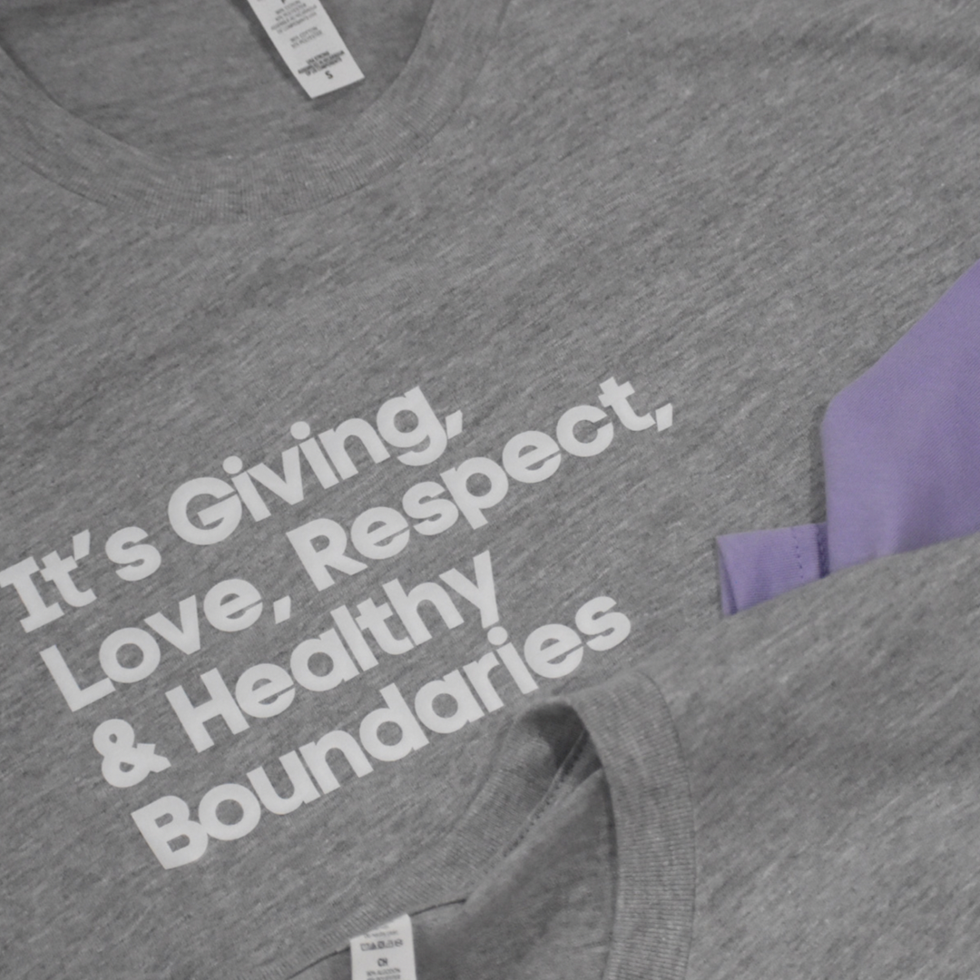 It’s Giving -Grey Shirt